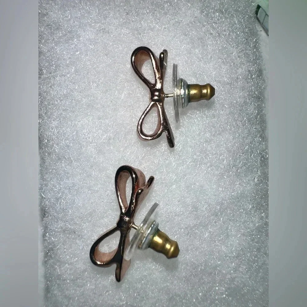 Genuine Vintage Kate Spade Gold Tone Bow Stud Earring